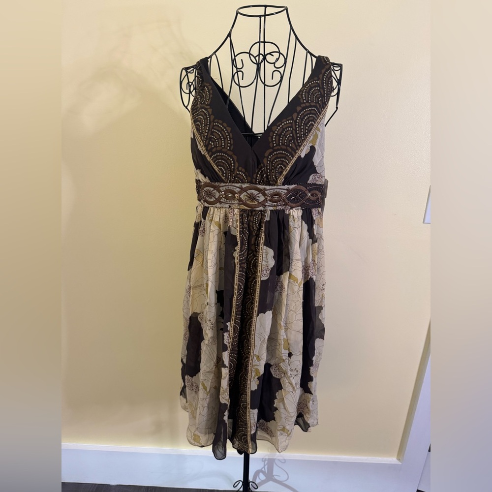 NWT Adriana Pappel Beaded Silk Overlay Sequence Dress Size 6